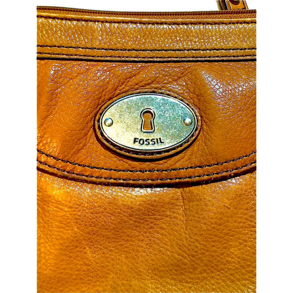 Fossil Leather Crossbody - Picture 2 of 10